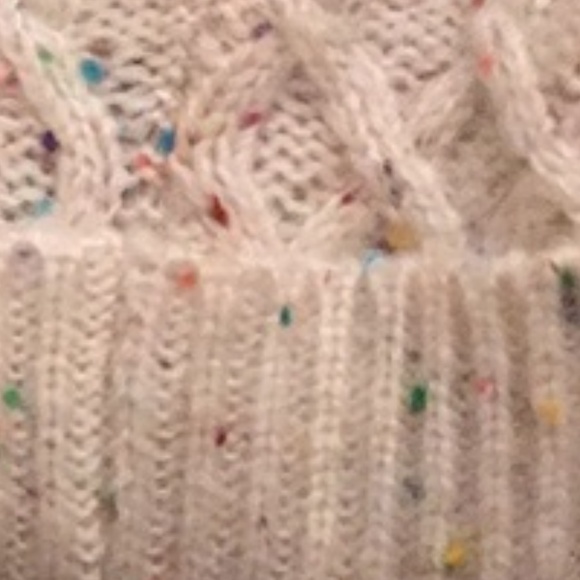 STEVE MADDEN Speckled Cable Beanie - Picture 3 of 5